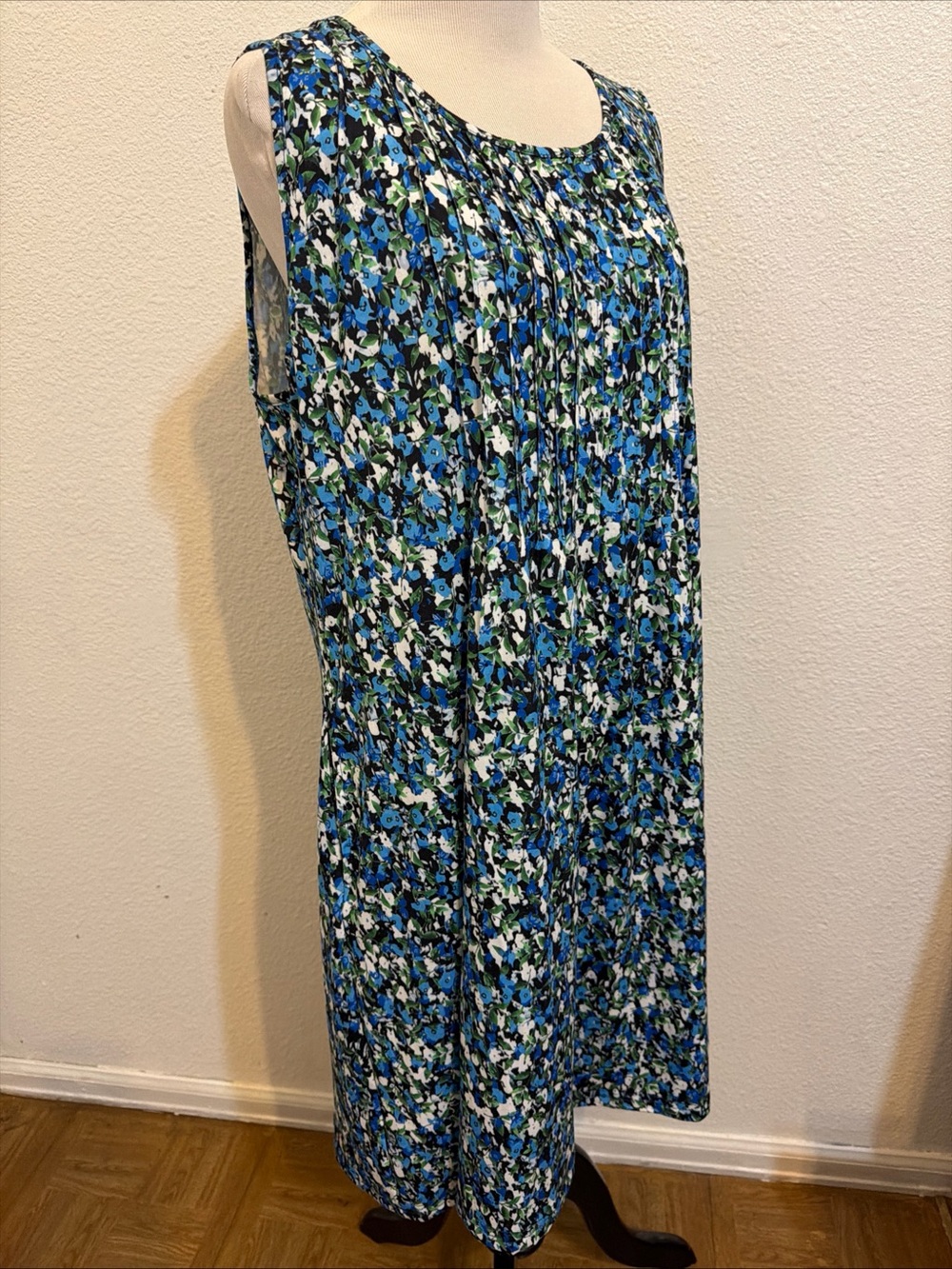 Sleeveless Blue Floral Midi Dress Summer House everyday wear